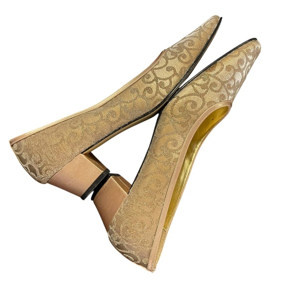 Nina Gold Swirl Fabric 1.75" Block Heel Shoes (8) - Picture 10 of 14